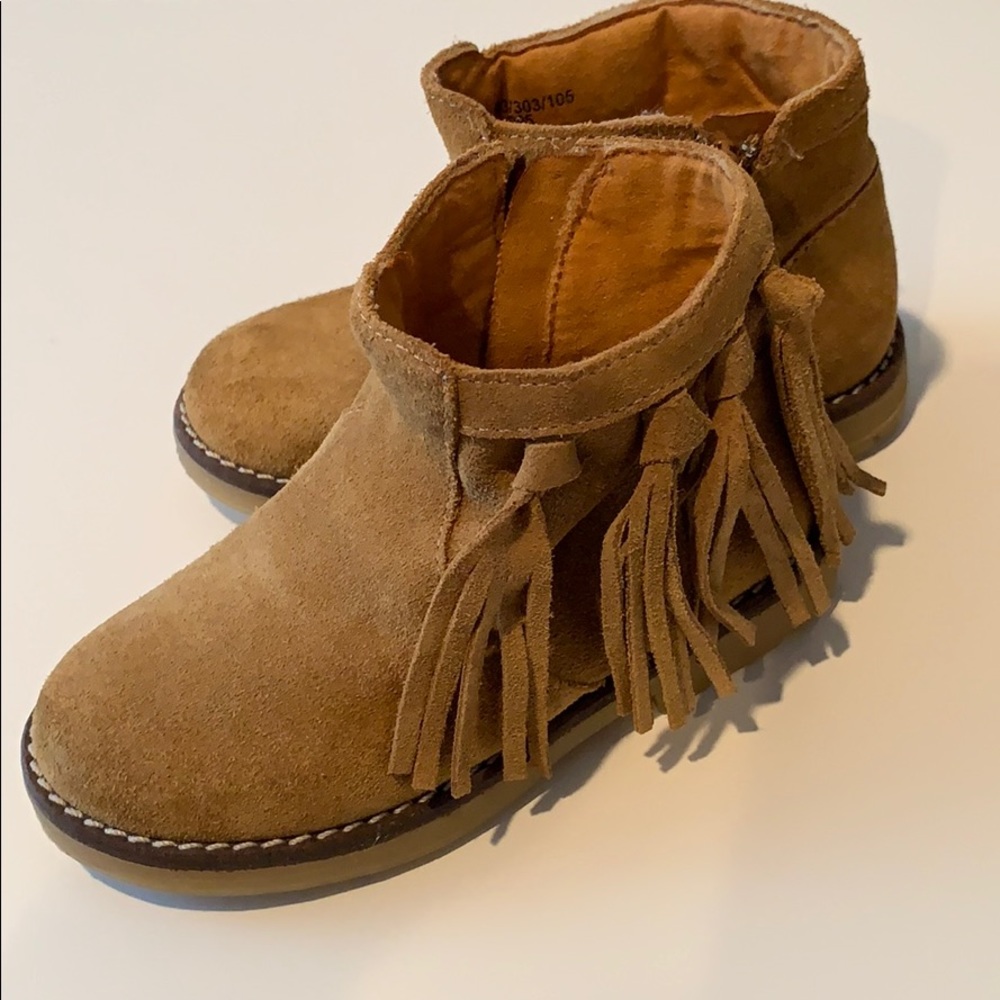 [SOLD] Zara Toddler Suede Booties